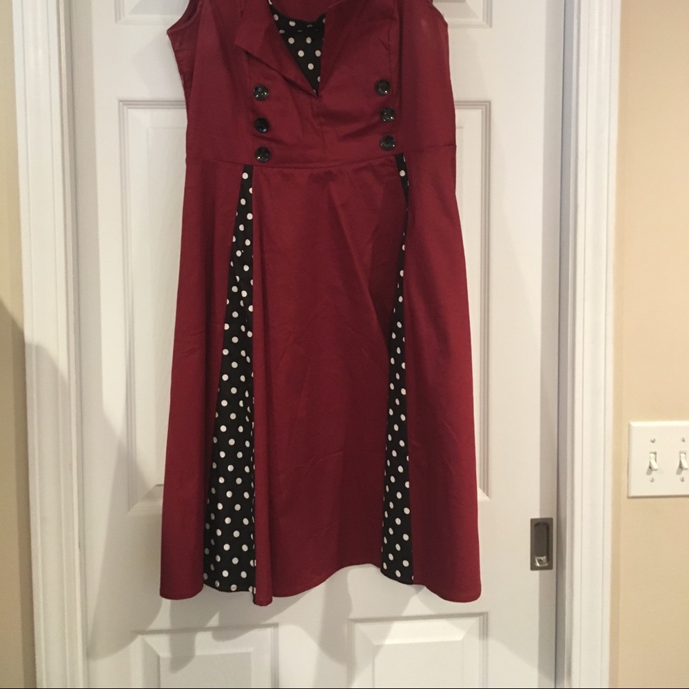 Dress - Picture 2 of 2